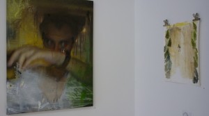 Thai Ho Pham, Himmel über Moskau, 2012, Ölmischtechnick auf Leinwand, 100 x 75 cm; Moritz Dometshauser, Zauberberg, 2013, Öl auf Papier, 36 x 48 cm,