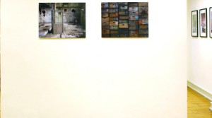 Holger Zimmermann, Kisten Cristallerie, 2008, FineArt-Plex, 5. Auflager, 60 x 45 cm; Holger Zimmermann, Lonely door, 2008, FineArt-Plex, 5. Auflager, 60 x 45 cm